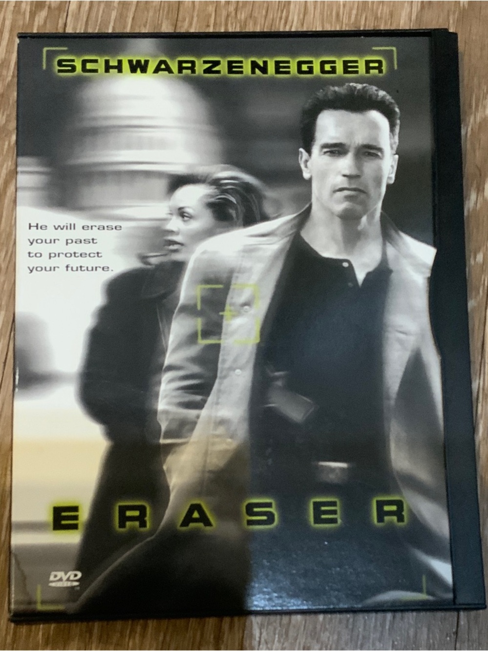Schwarzenegger ERASER DVD - Black and Green Cover